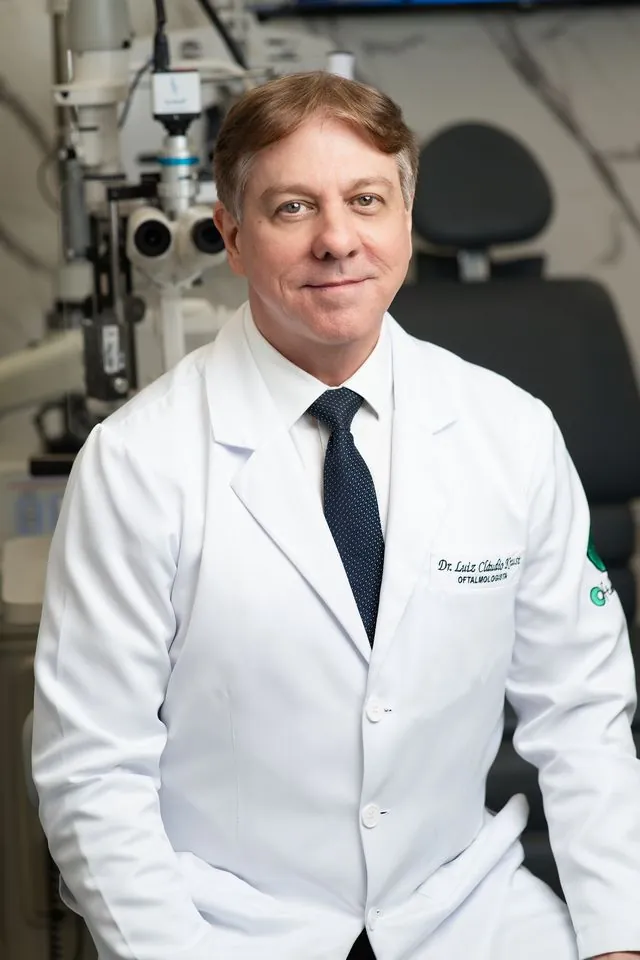 Dr. Luiz Cláudio Knust — oftalmologista na Asa Sul